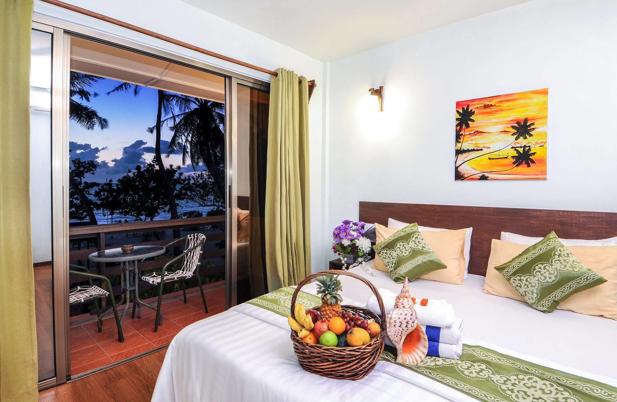 Salt Beach Hotel Maafushi Luaran gambar